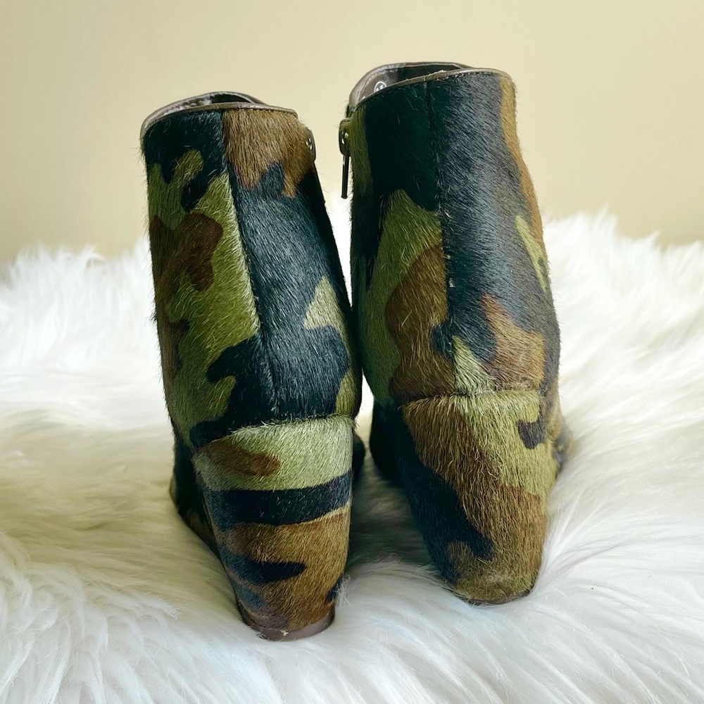 Naughty Monkey Camouflage Peep-Toe Ankle Booties - Picture 4 of 9